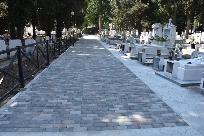  Εργασίες καλλωπισμού, καθαριότητας και αναβάθμισης στα Κοιμητήρια Νάουσας